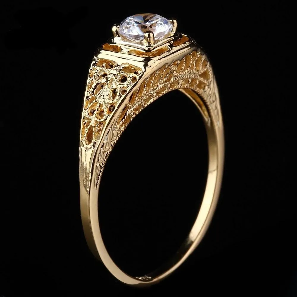 10k Yellow Gold Vintage / Unique Moissanite Ring 0.4ct