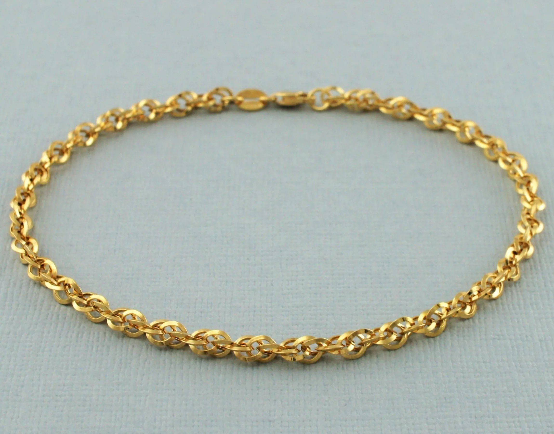 9ct Yellow Gold Diamond Cut Prince Of Wales Bracelet 7.5 inch