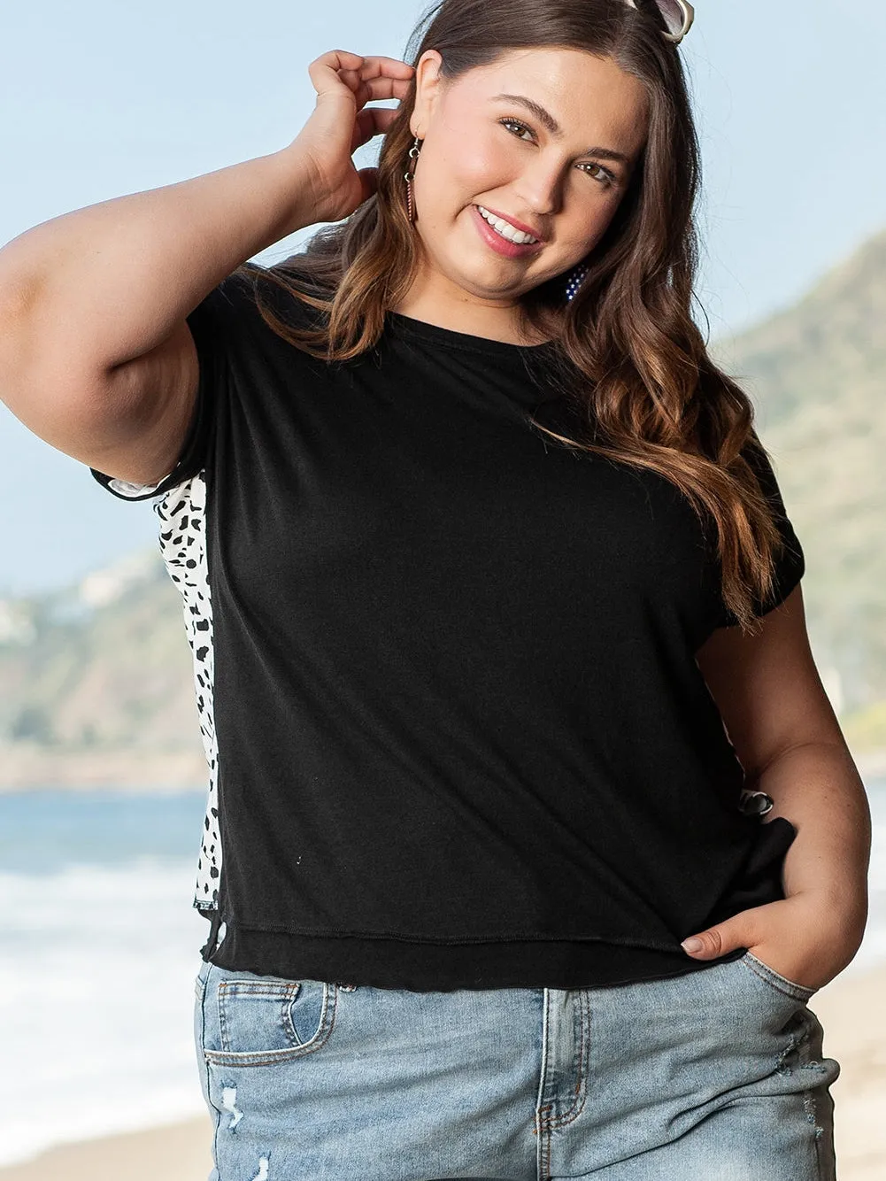 Black Plus Size Cheetah Back Rolled Cuffs T-shirt