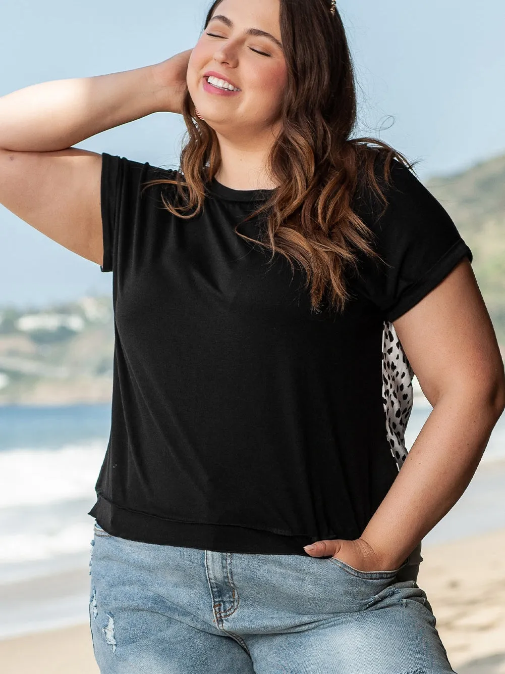 Black Plus Size Cheetah Back Rolled Cuffs T-shirt