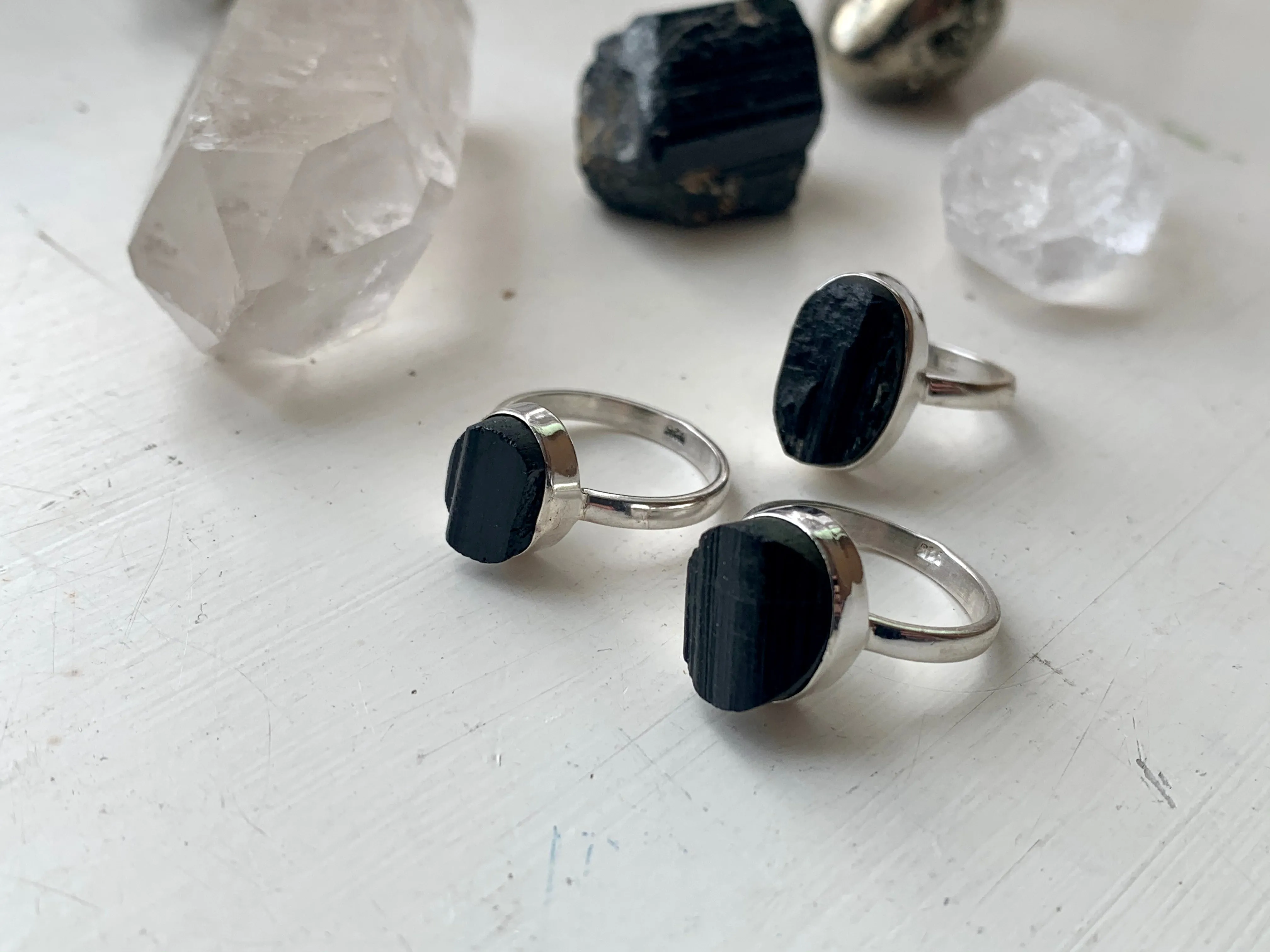 Black Tourmaline Akoni Ring - Oval