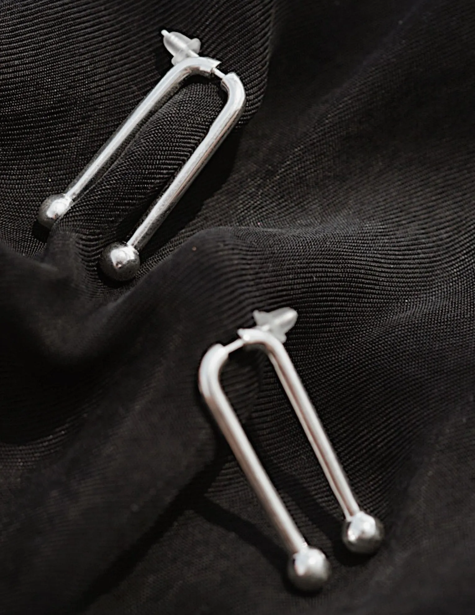 Cherry Lock earring <br>Silver