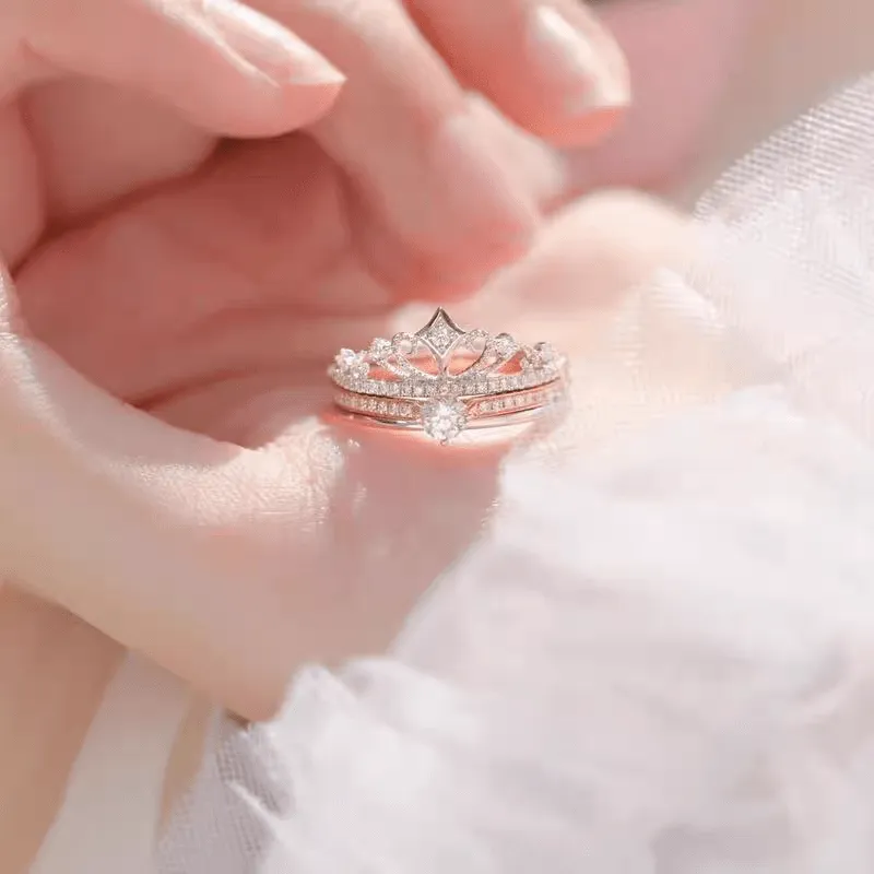 Chic Crystal Crown Ring Set