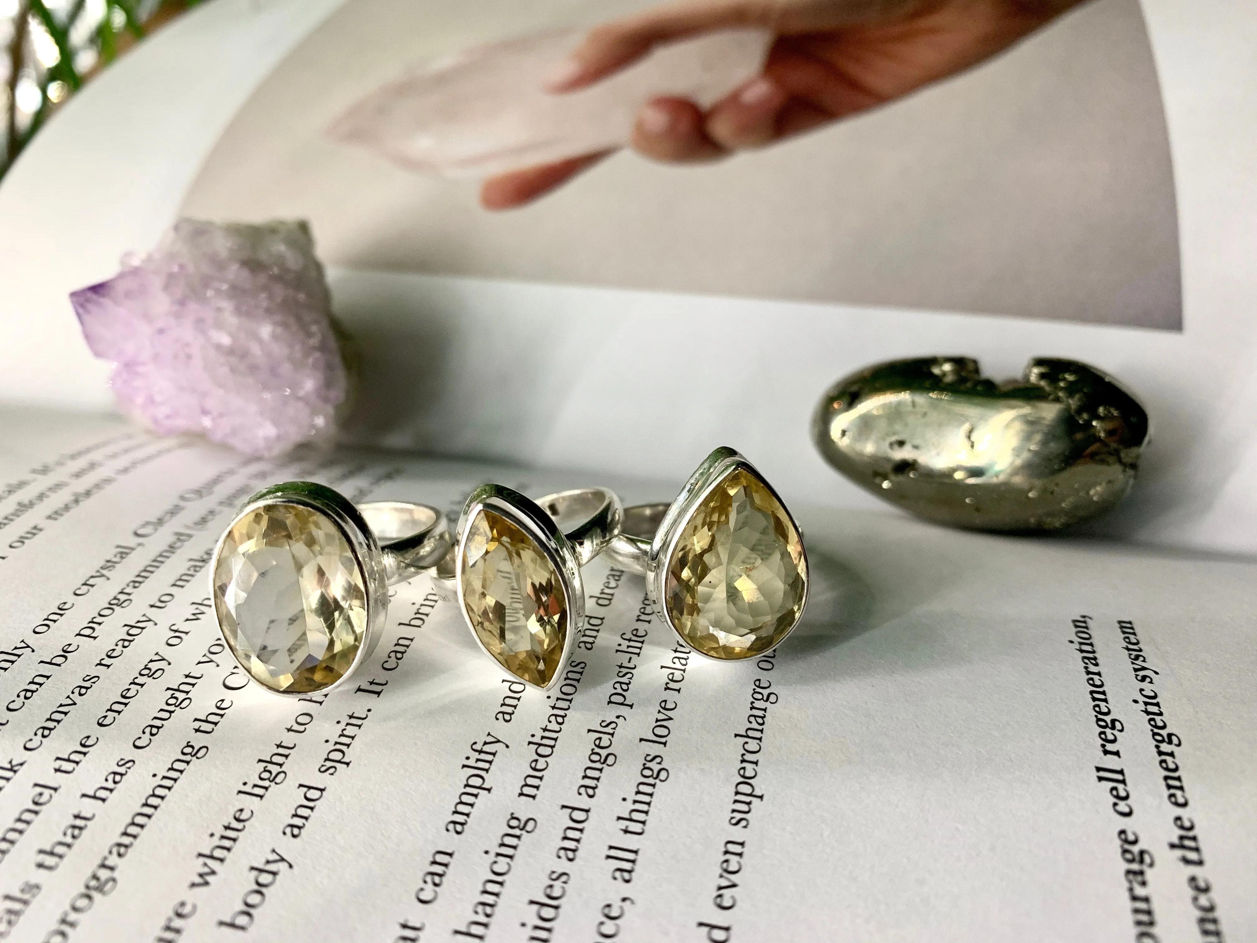 Citrine Ari Ring - Marquise / Oval