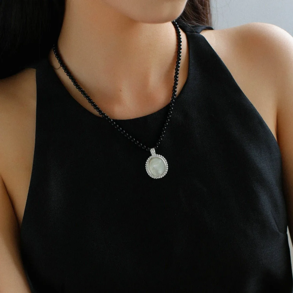 Dark Night Black Agate Mirror White Mother of Pearl Pendant Beaded Necklace