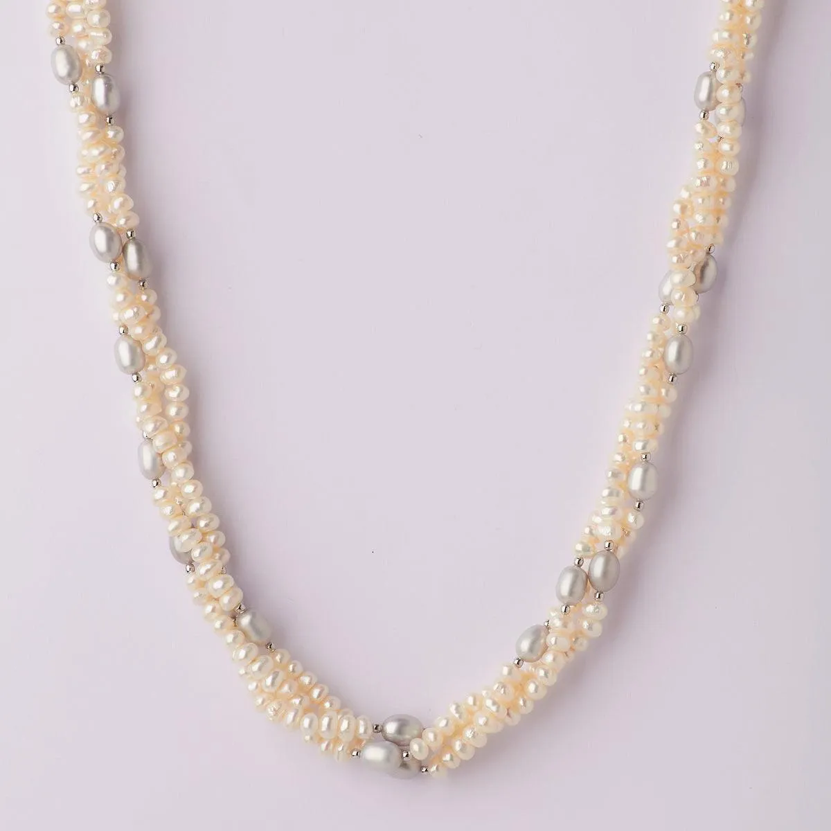 Fashionable Real Pearl Necklace