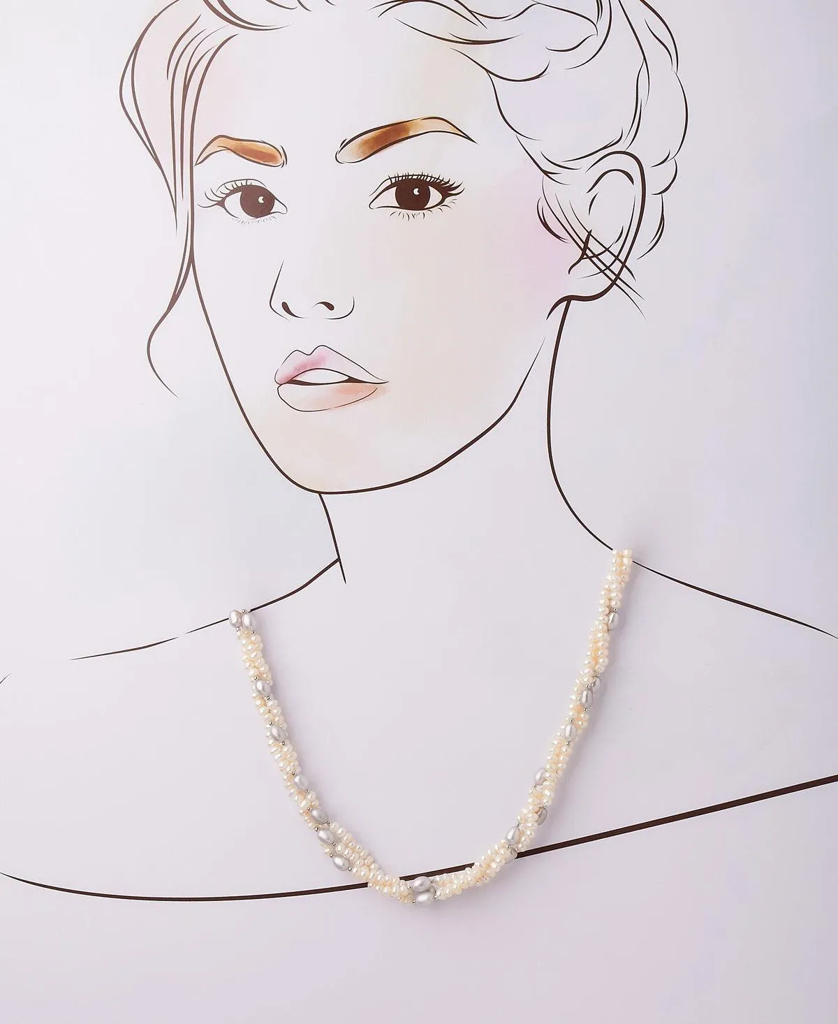 Fashionable Real Pearl Necklace