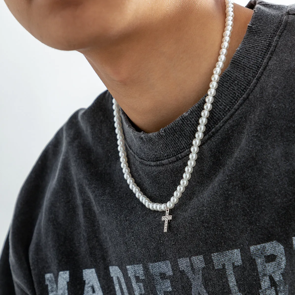 Fashionable simple hip-hop style diamond cross with pearl pendant necklace