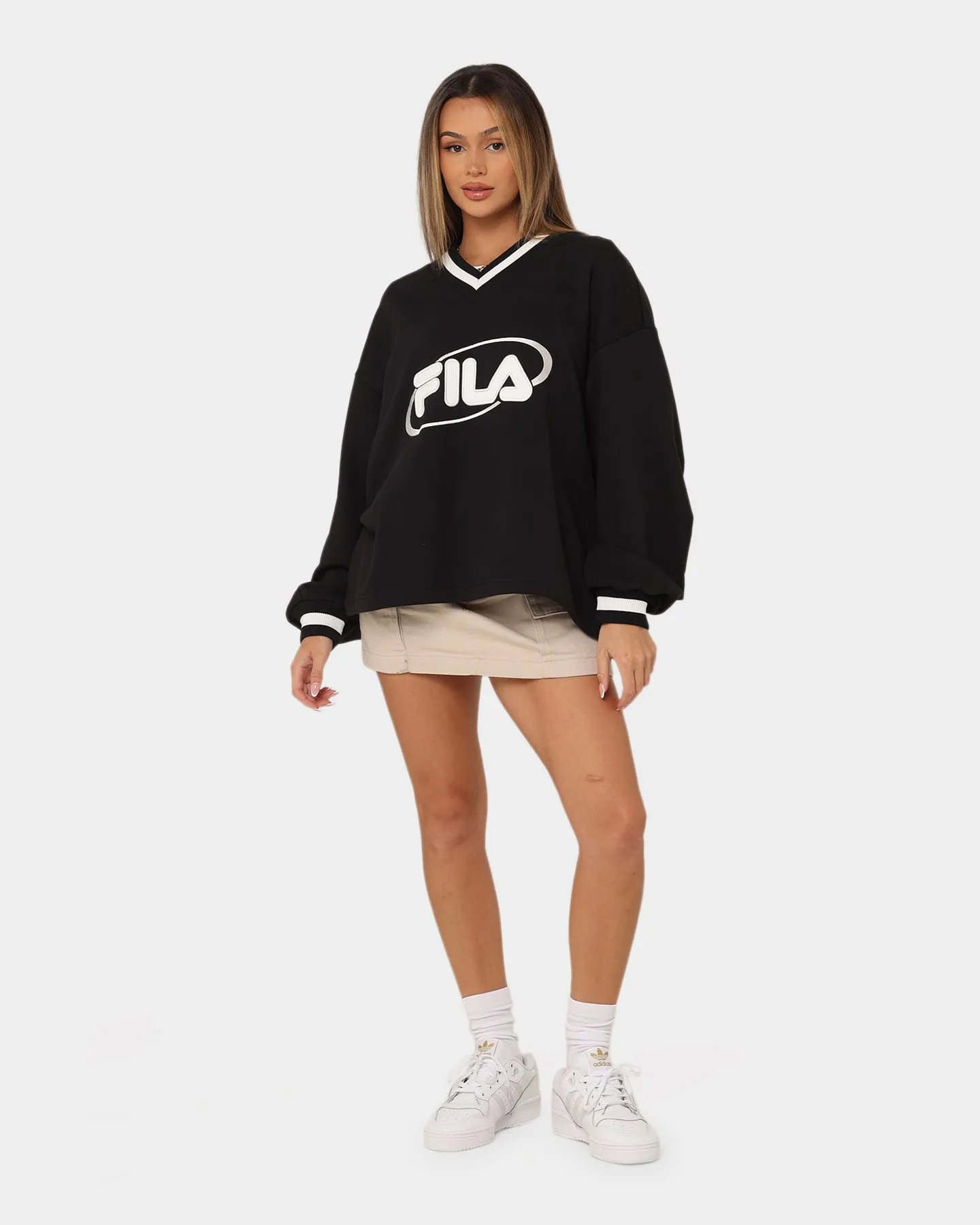 Fila Women's Heritage Oversized V-Neck Crewneck Black