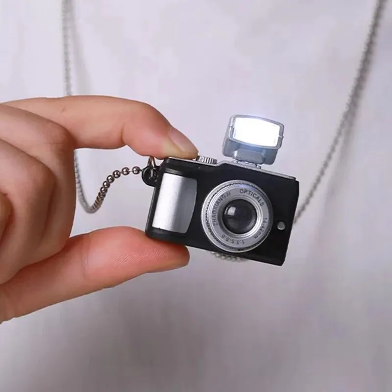 GlowCam Necklace : Luminous Camera Jewelry