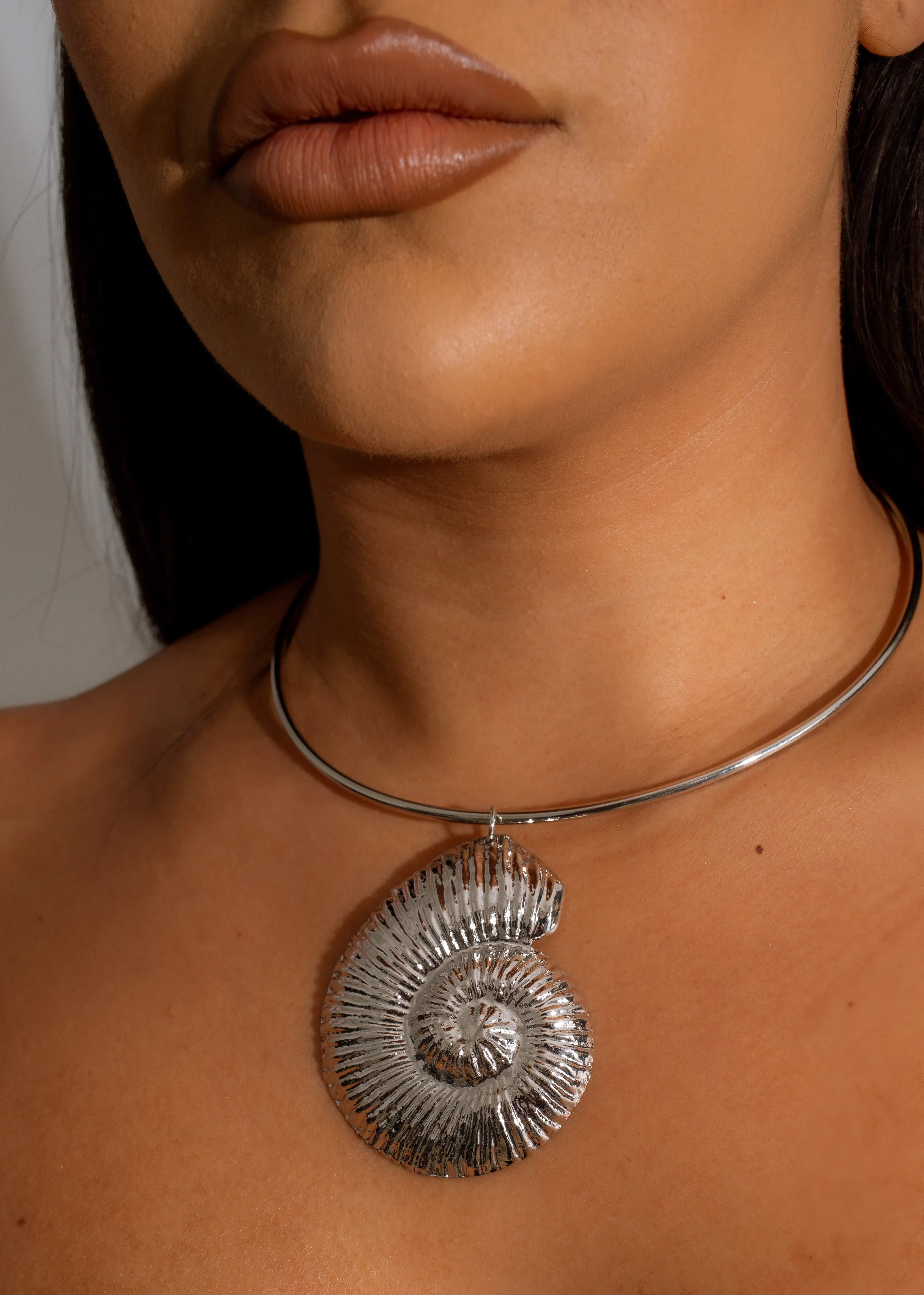 In The Caribbean Sea Choker Silver