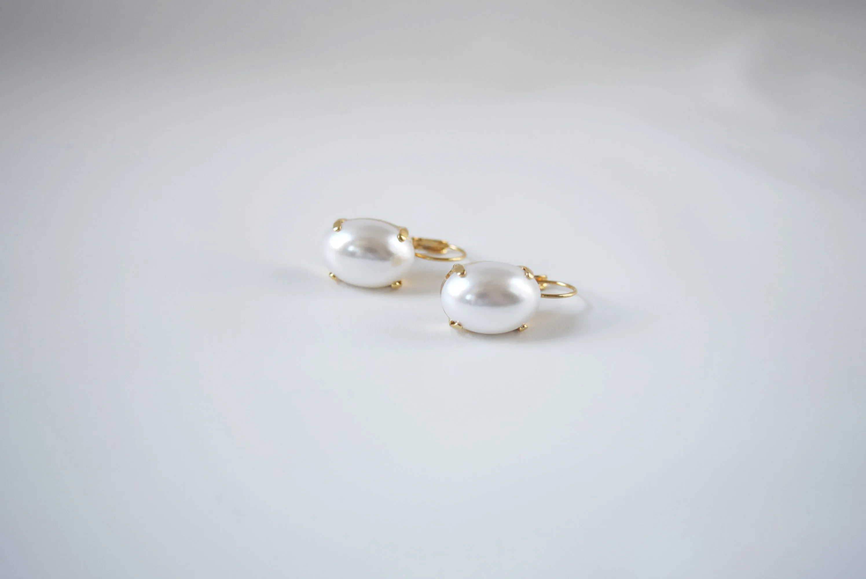 Pearl Earrings - Simple Large Oval