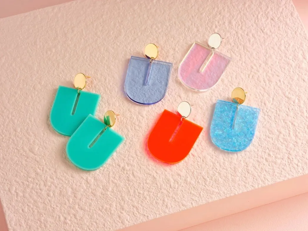 Sama Rakk Ula Earrings (Multiple Colors)