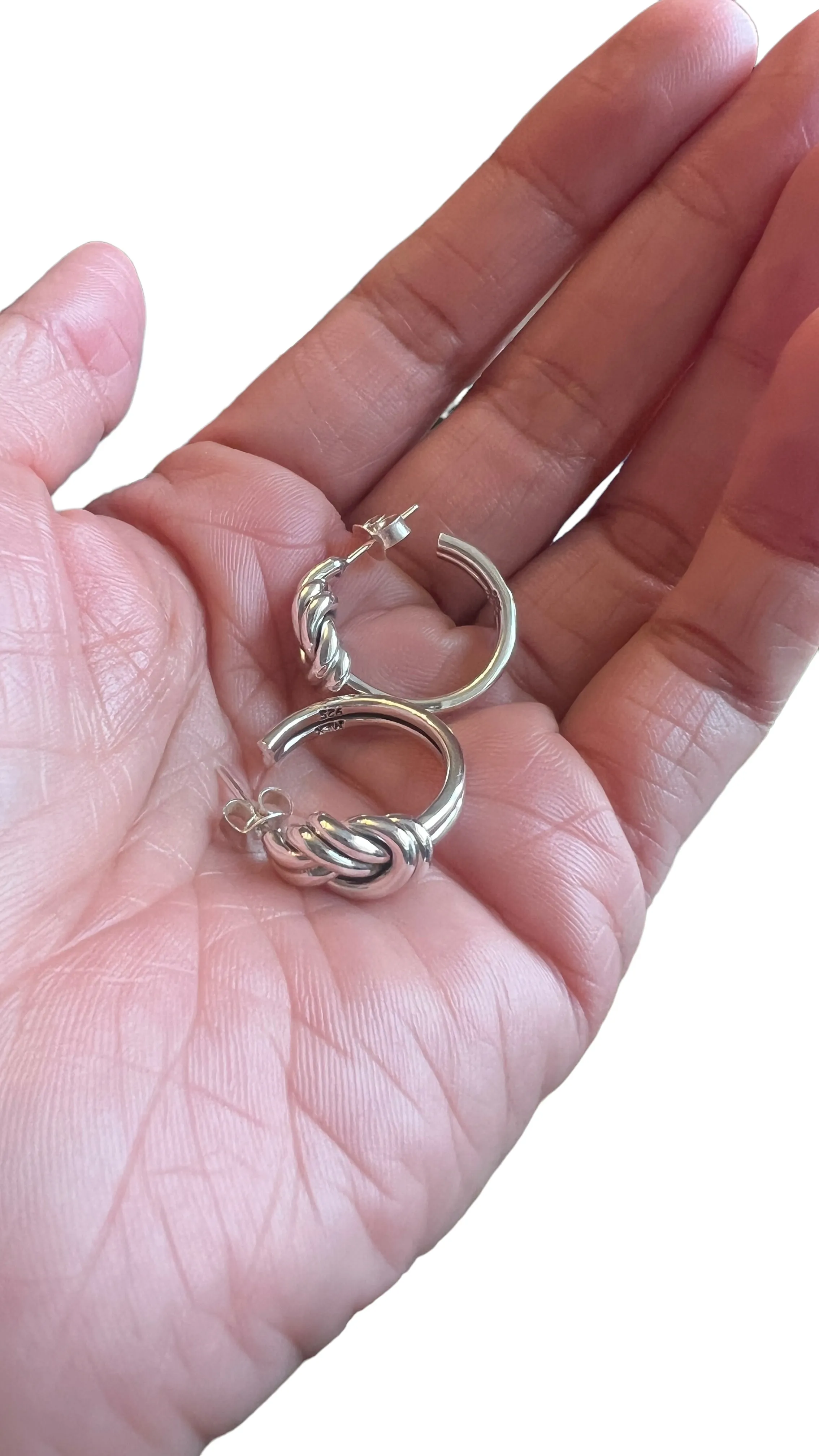 Simple Connected Double Knot Hoops