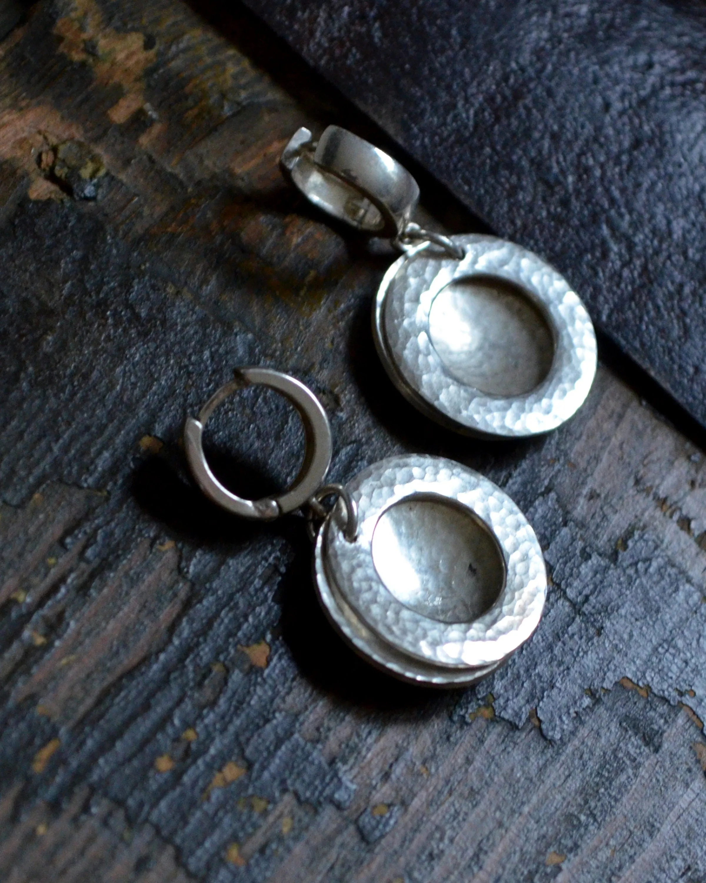 Simple large silver hammered