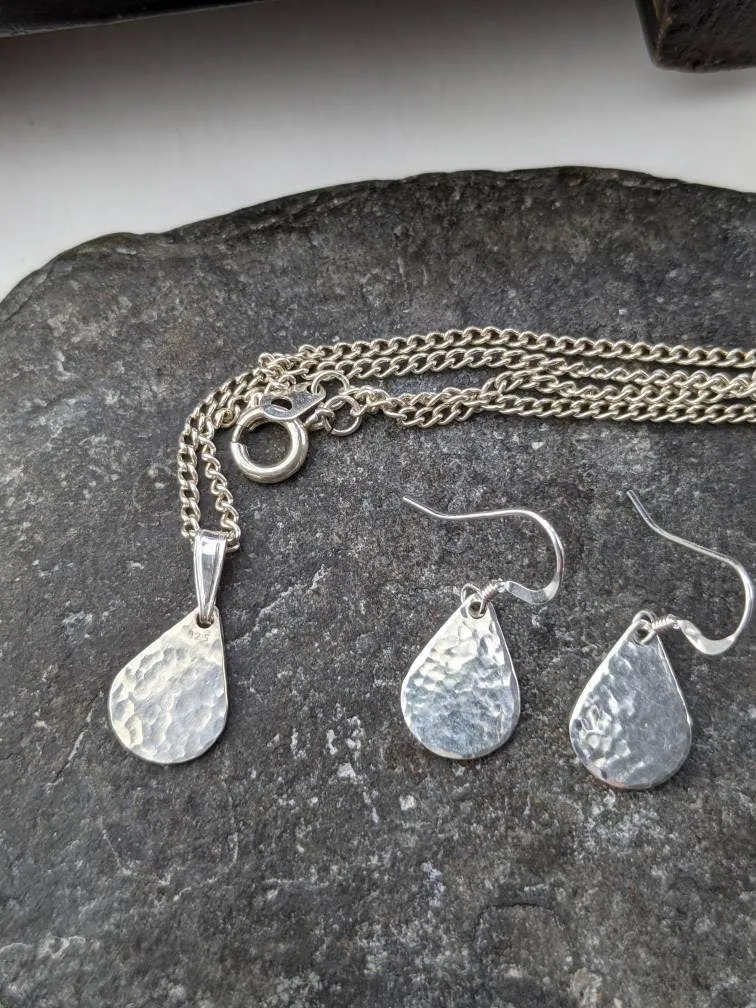 Simple silver hammered teardrop earrings