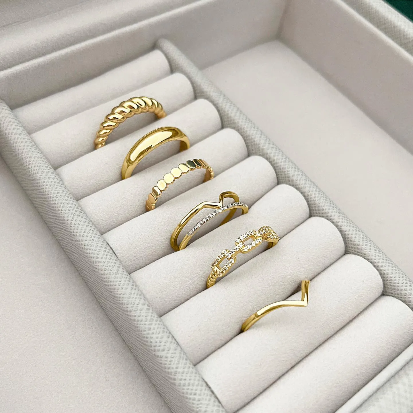 Soleil Collection Twist Ring | 9K Solid Yellow Gold