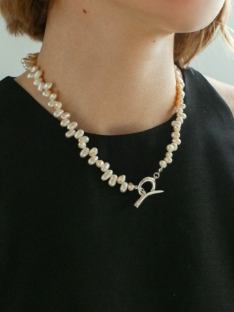 Staggered Pearl OT Buckle Necklace