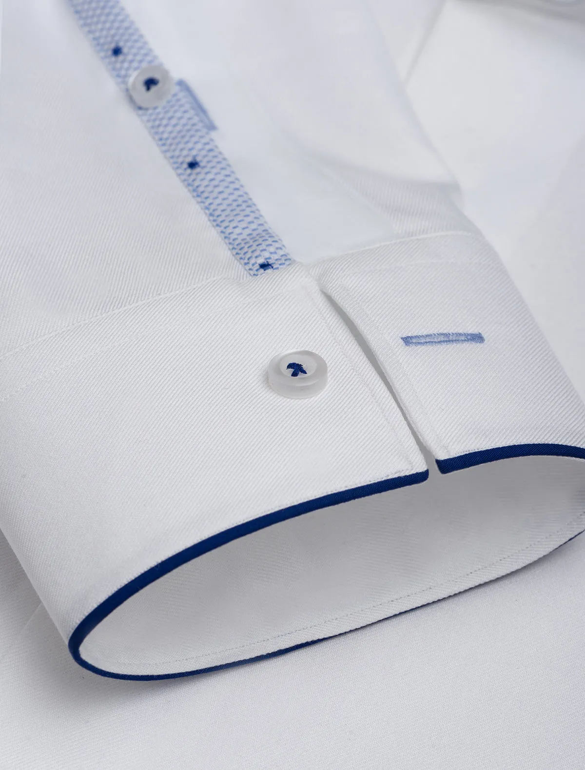 WHITE SMART CASUAL - DOBBY PRINT DETAILED SHIRT